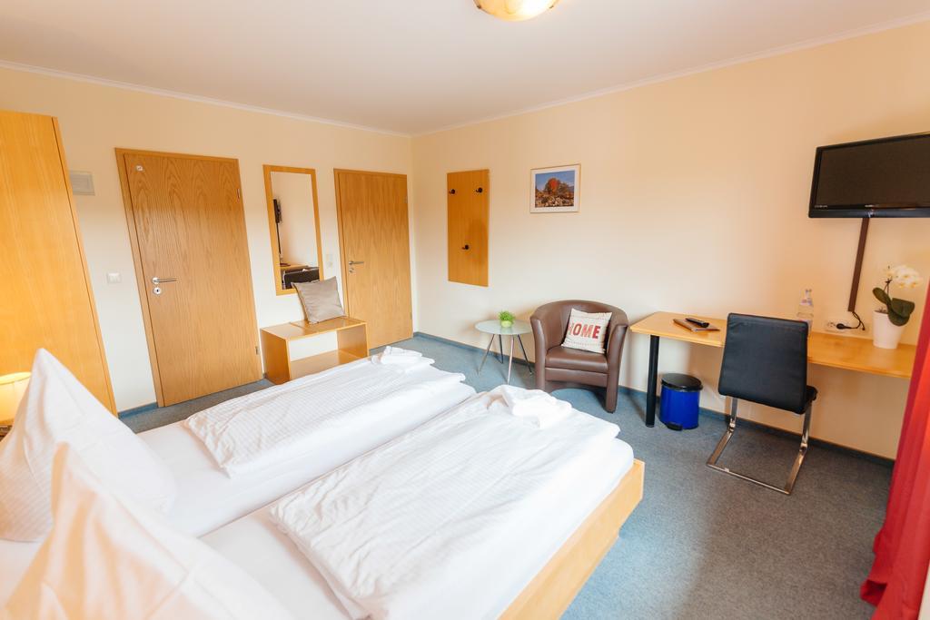 Hotel Rhoenhof Huenfeld Luaran gambar