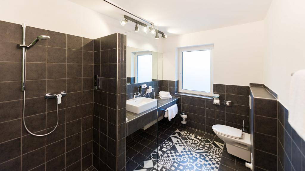 Hotel Rhoenhof Huenfeld Luaran gambar