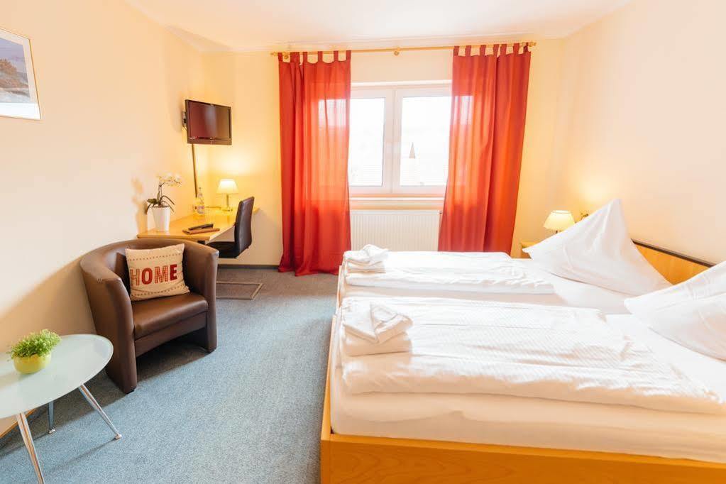 Hotel Rhoenhof Huenfeld Luaran gambar